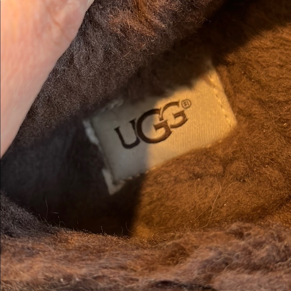 Ugg - image 6